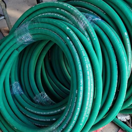 液压软管的使用年限是多少年 如何延长液压胶管的使用寿命 液压软管的使用年限是多少年 如何延长液压胶管的使用寿命