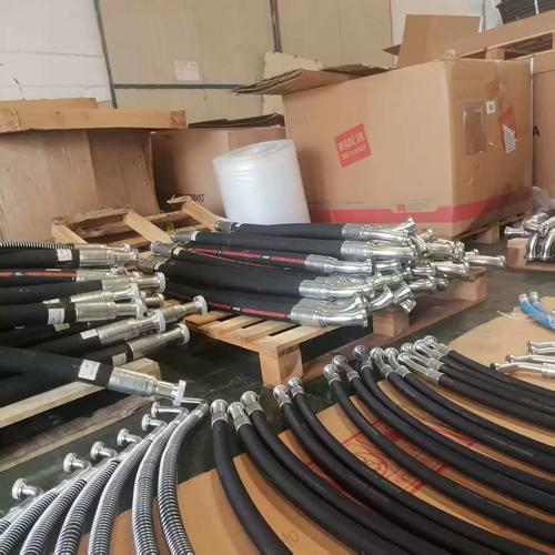 挖掘机的液压油用什么好啊? 挖掘机的液压油用什么好啊?