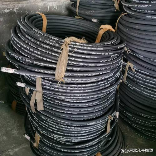 液压胶管总成型号是怎么看的 液压胶管总成型号是怎么看的