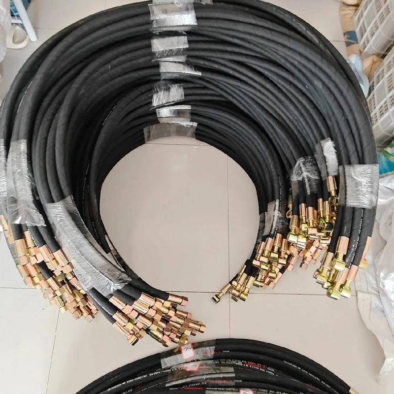 液压软管的特点和用途 液压软管使用注意