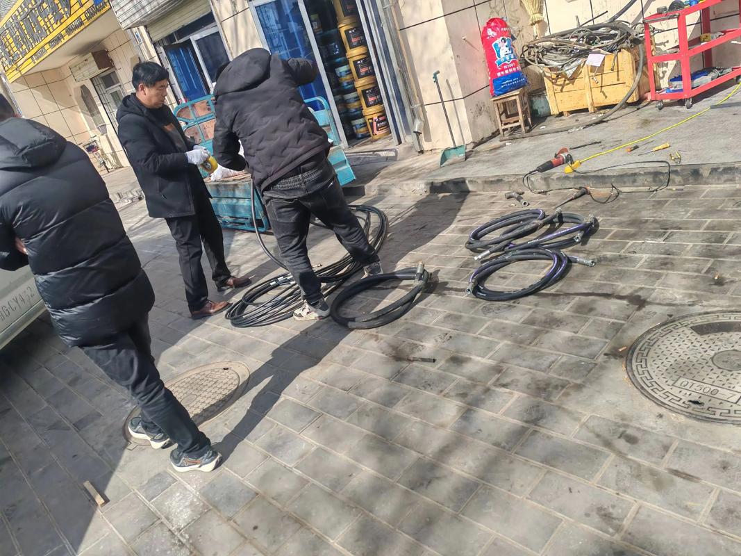 液压软管的特点和用途 液压软管使用注意