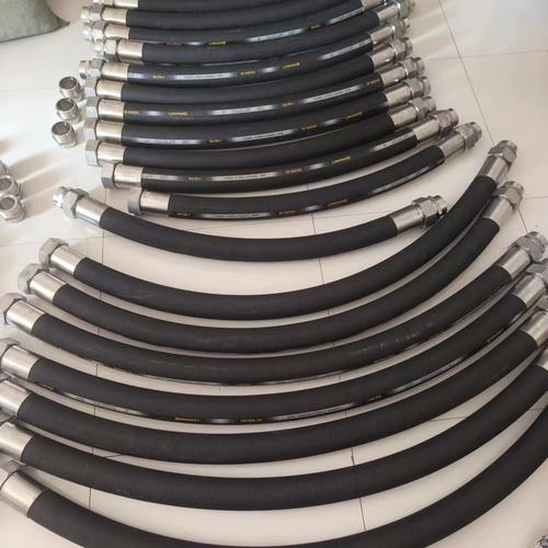 油口是M18*1.5 液压管是22*3 中间配金属软管的话 用什么接头啊 软管DN1... 油口是M18*1.5 液压管是22*3 中间配金属软管的话 用什么接头啊 软管DN1...