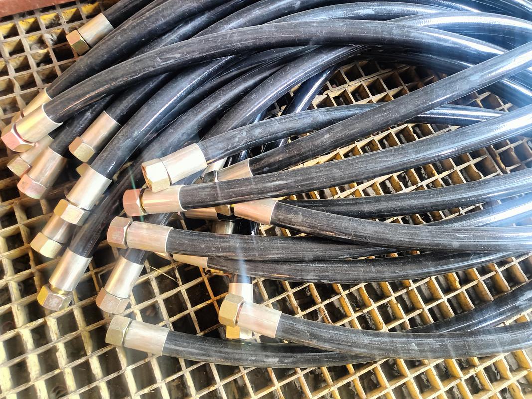 高压胶管1sn 2sn r1 r2 4sp 4sh什么意思