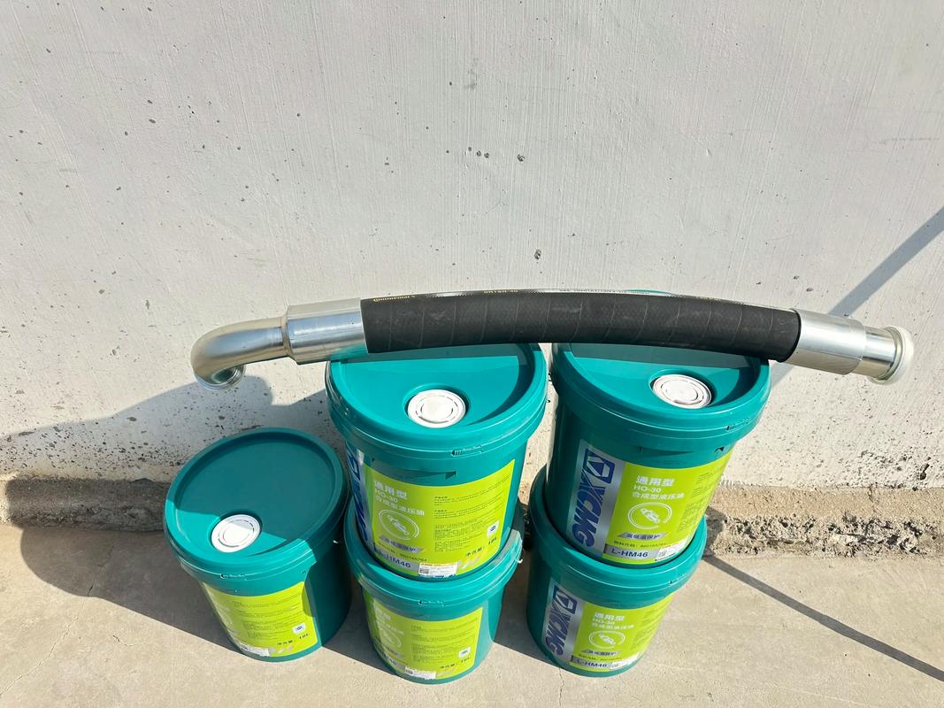 液压软管的使用年限是多少年 如何延长液压胶管的使用寿命 液压软管的使用年限是多少年 如何延长液压胶管的使用寿命