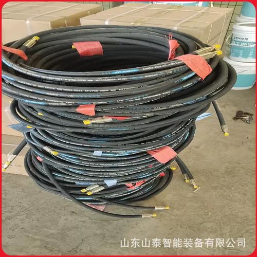 工作中经常遇到胶管和液压知识,不知道G1/2和1/2的胶管接头的区别,望