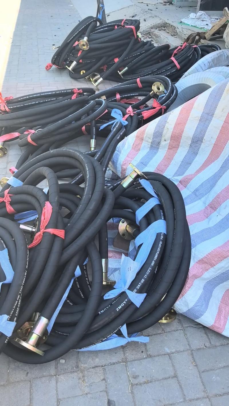 普通车床能不能用气动卡盘和液压卡盘?做齿轮的 现在用三爪卡盘的 比较...